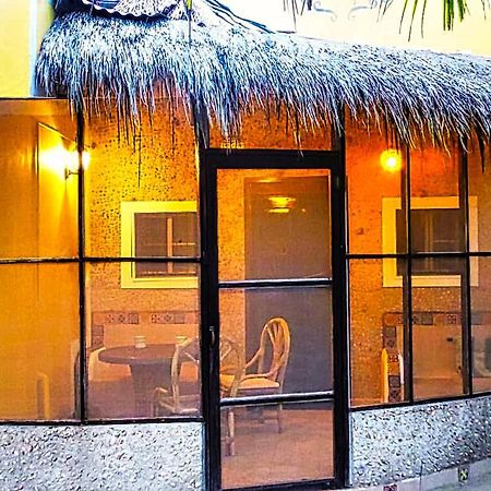 Antigua Lodge, 70 M From Sandy Beach El Cuyo Ngoại thất bức ảnh